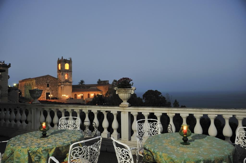 Hotel Villa Riis Taormina Exterior photo