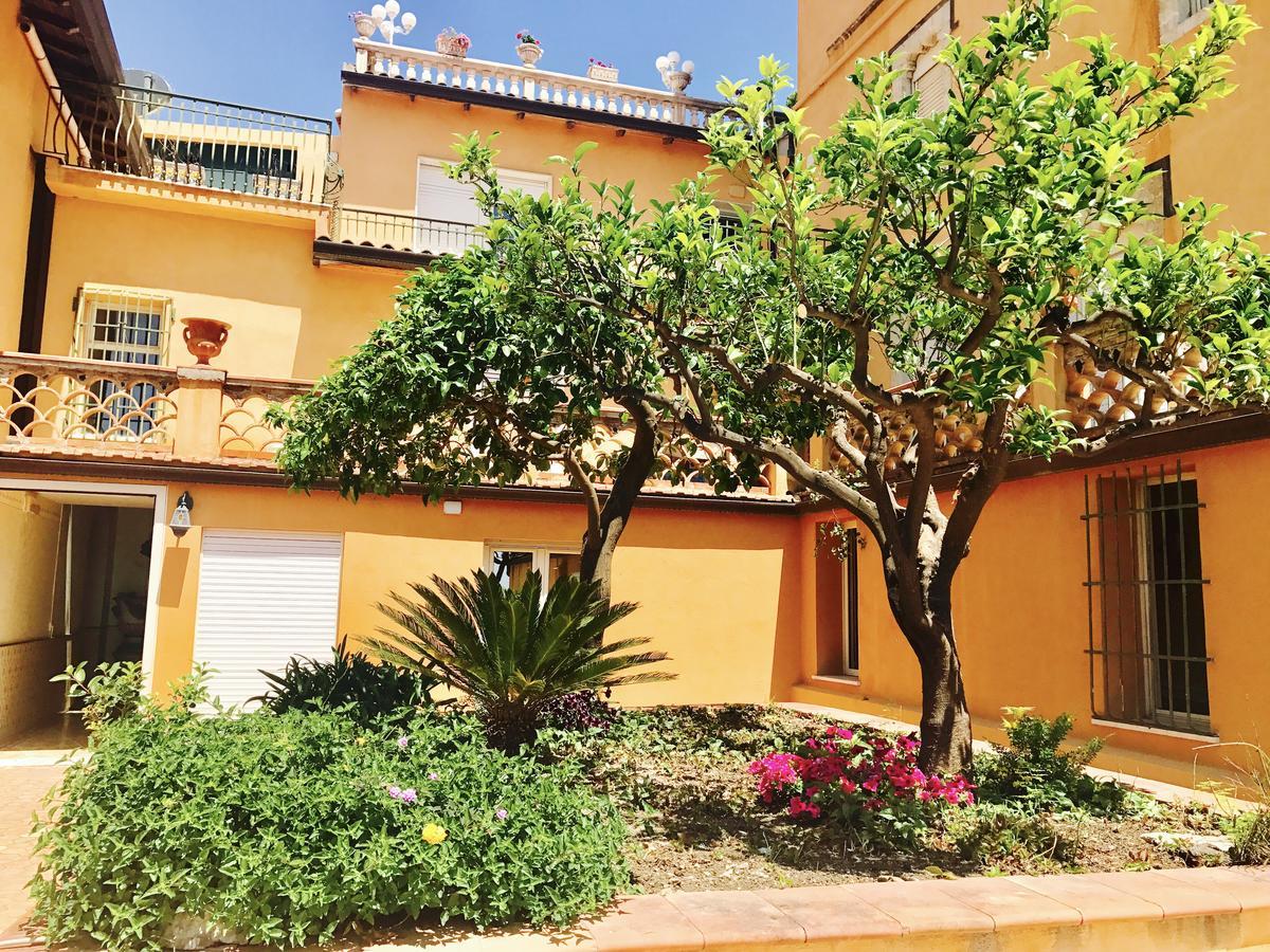 Hotel Villa Riis Taormina Exterior photo